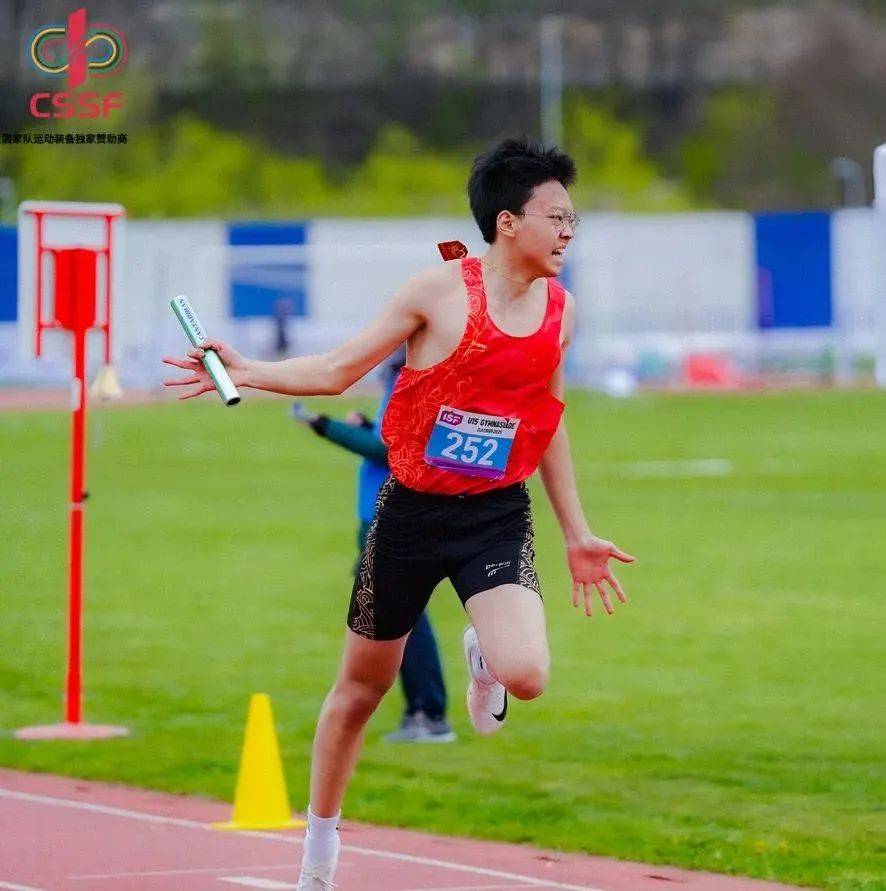爱尔兰选手在田径项目中崭露头角，勇夺金牌